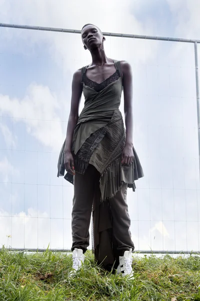 Look 35